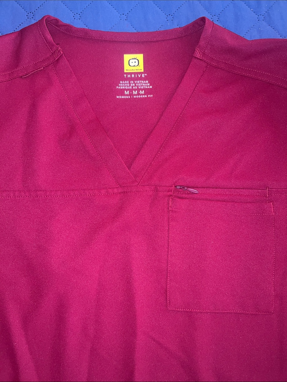 Medium WonderWink Women's Deep Berry Scrub Top - V-Neck Pocket and lg pant